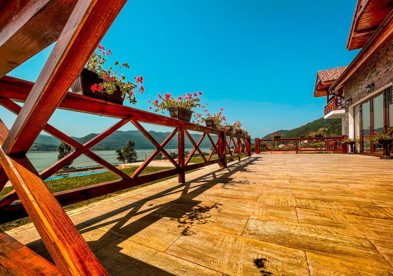 Pensiunea Balkan Gornea Экстерьер фото